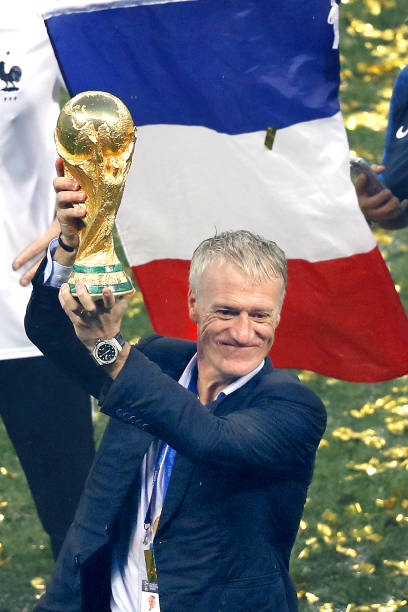 并迅速走向 并迅速走向